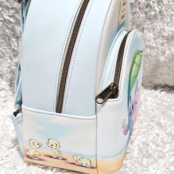 guess mini backpacks Cream White Logo Backpack while the various compartments Shop Herschel Classic XL duffel Color:ACU Digicam